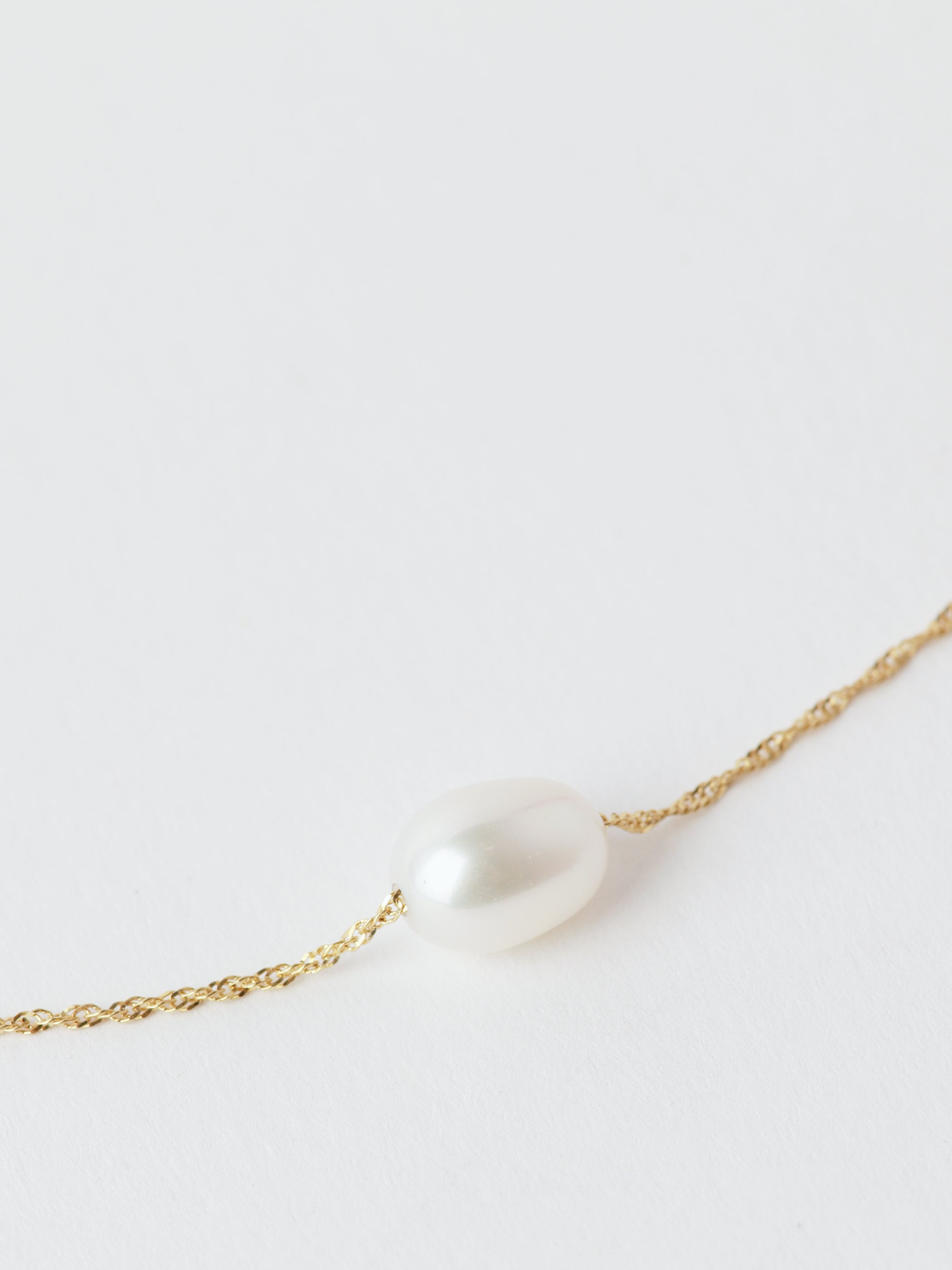 Petite Oval Pearl Solitaire Necklace