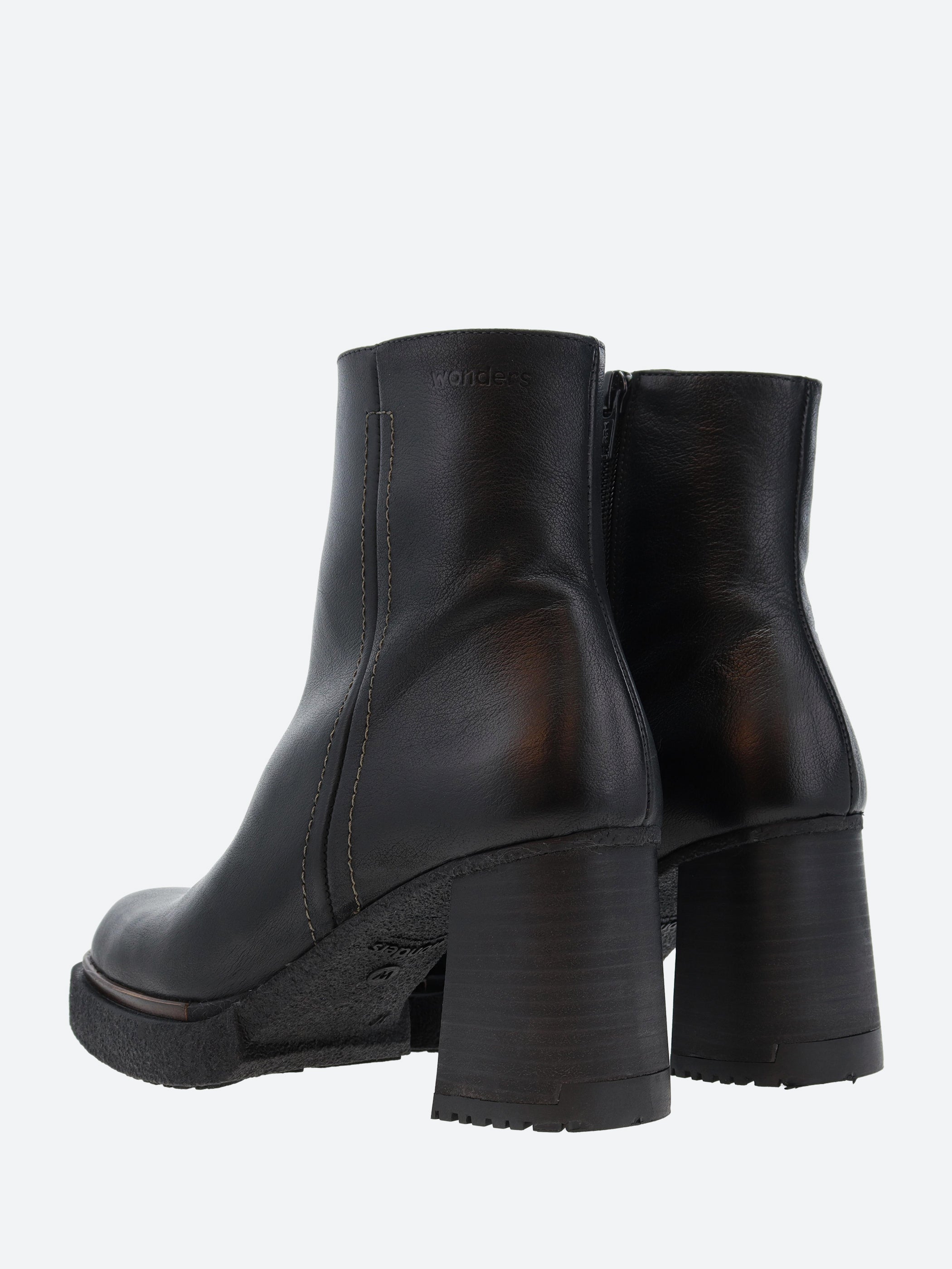 H-5203 Heel Boot
