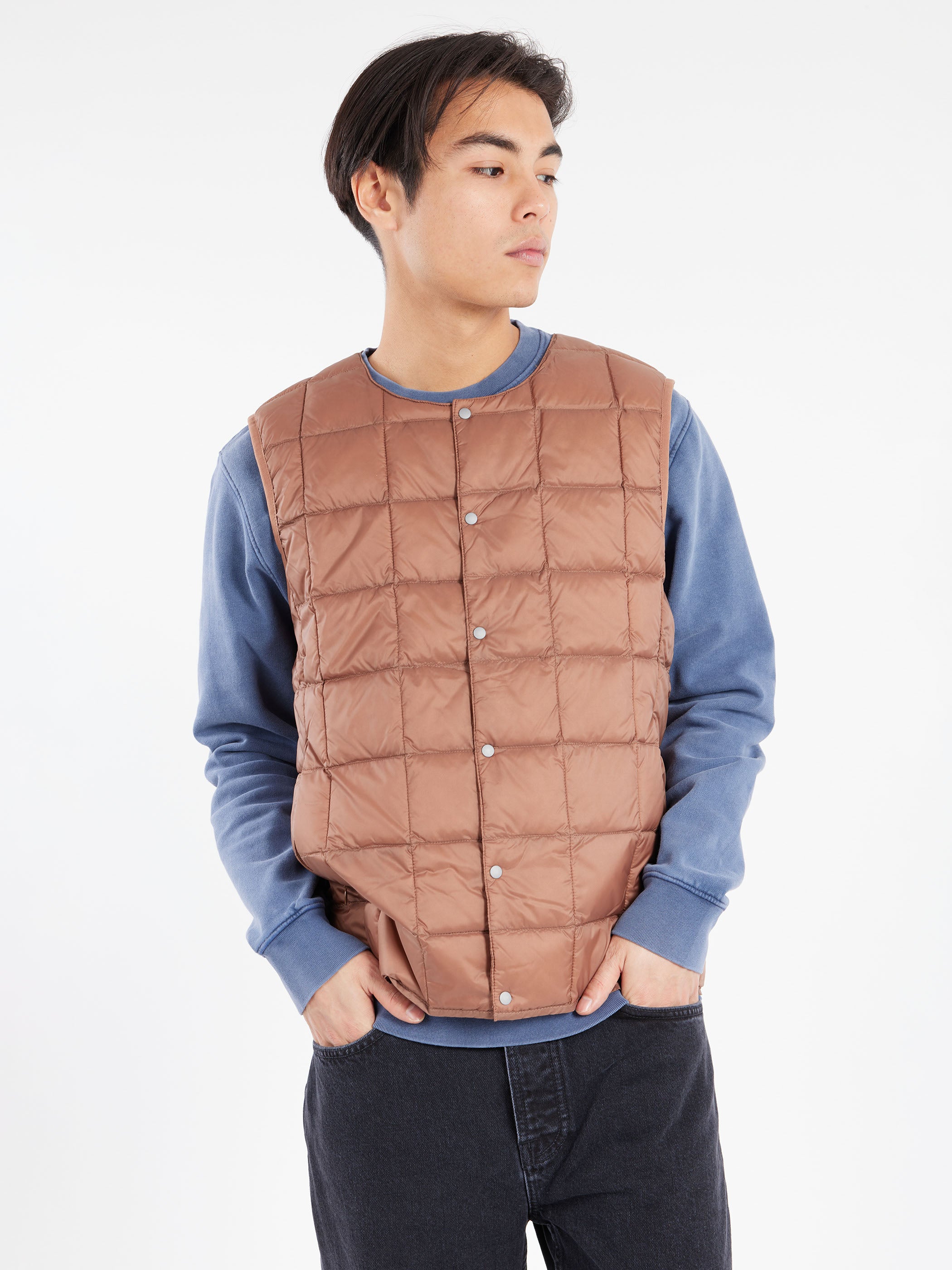 Vest 004