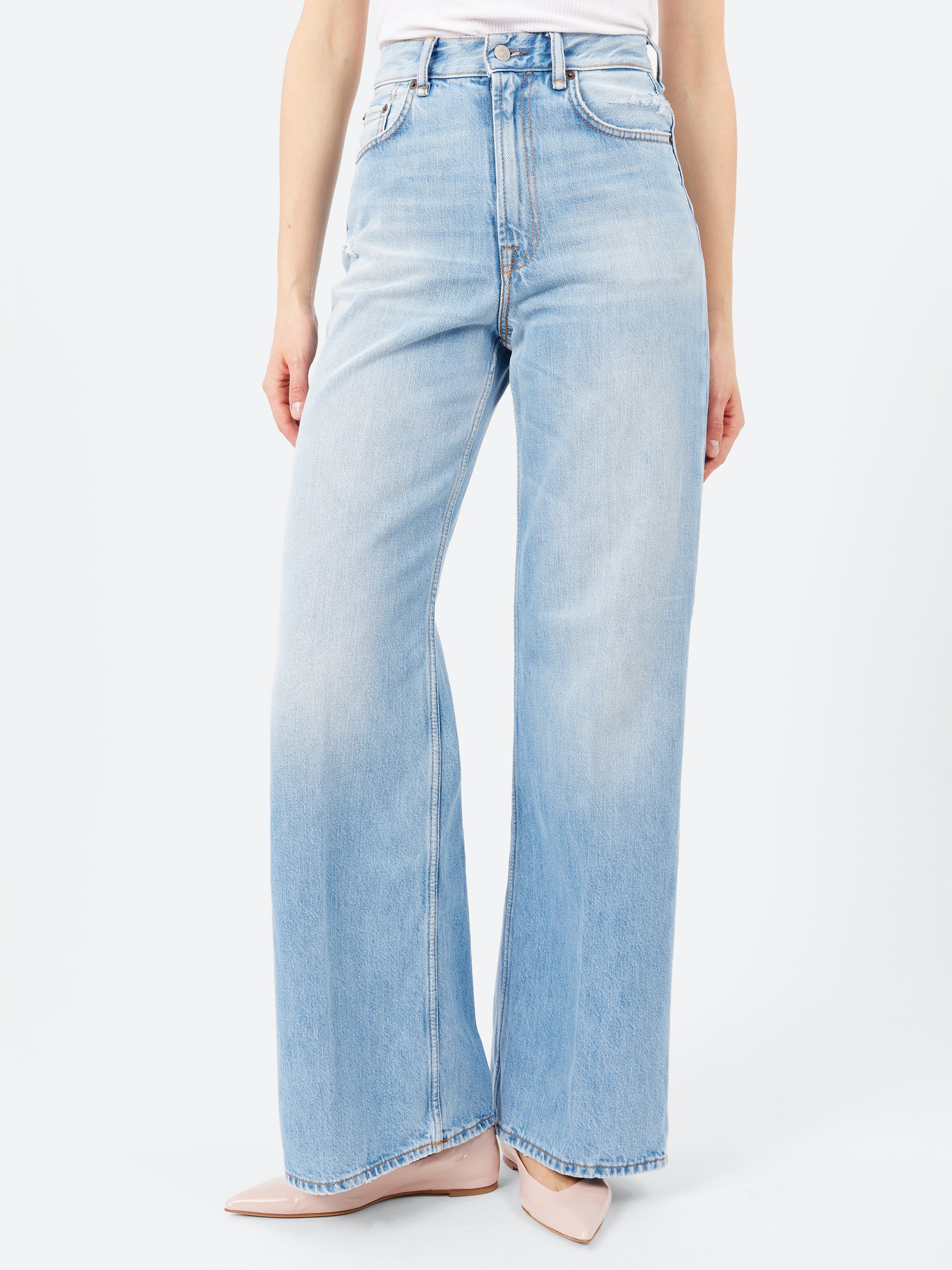 2022F Relaxed Fit Jeans