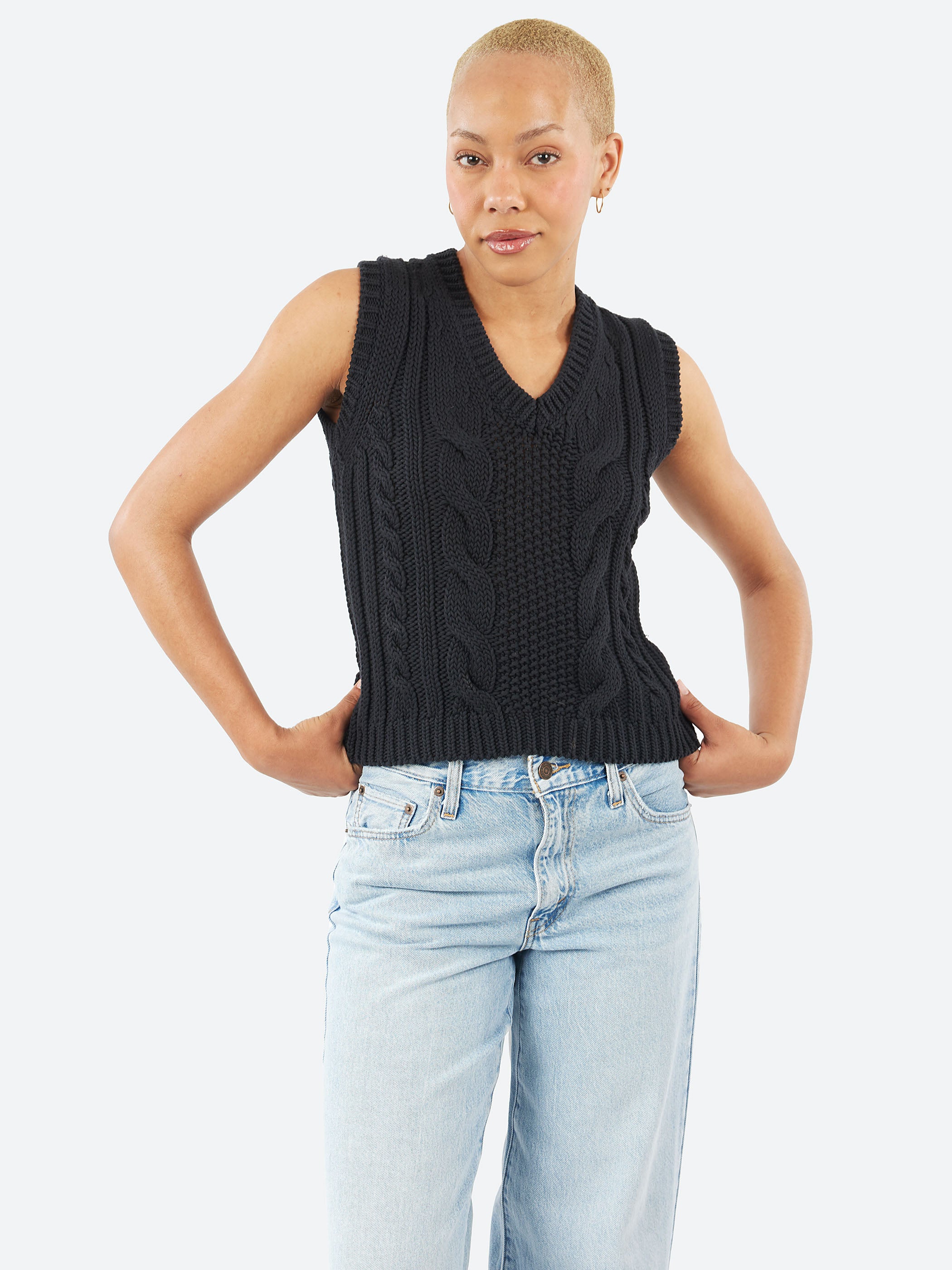 2557 Cable Knit Vest