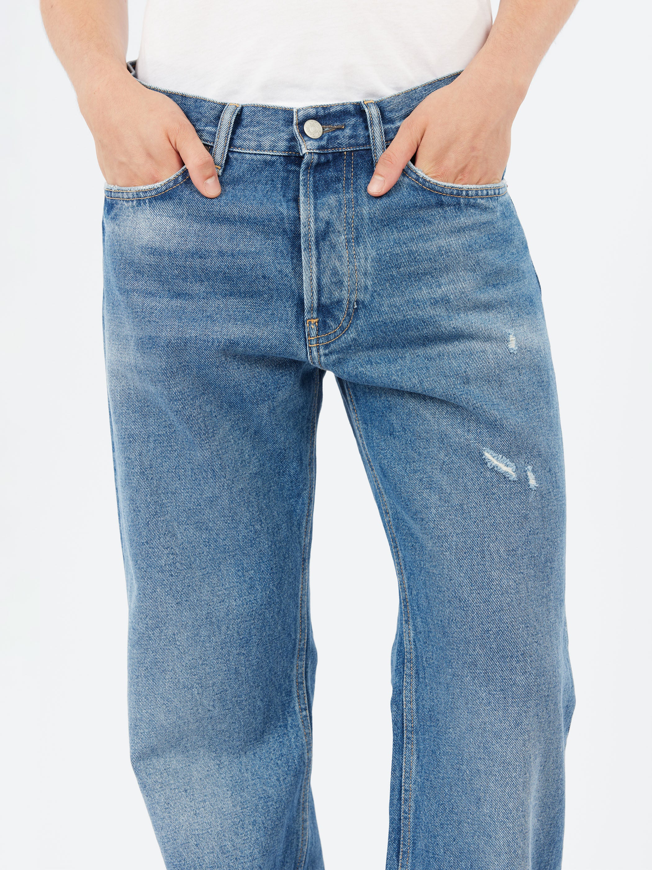 2010M Regular Fit Jeans