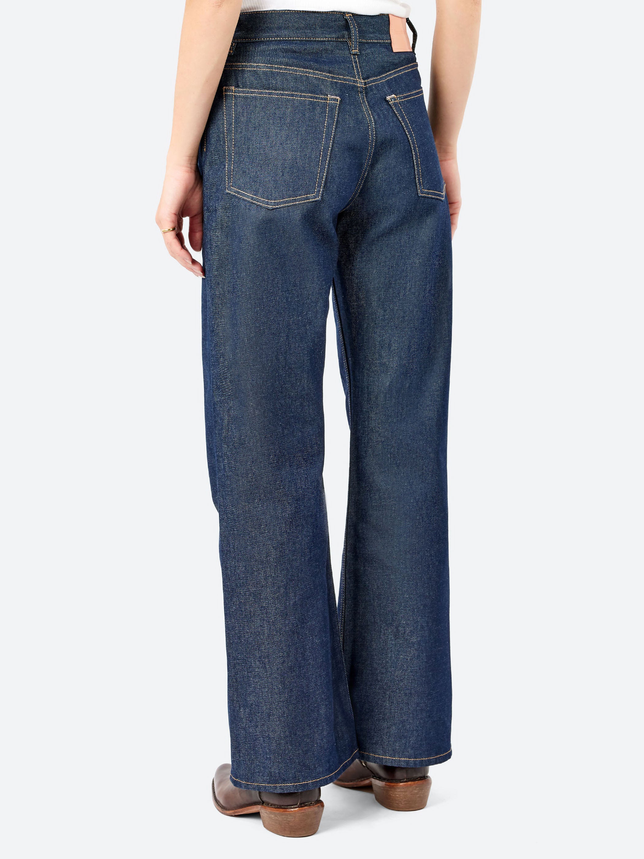 2021F Regular Fit Jeans