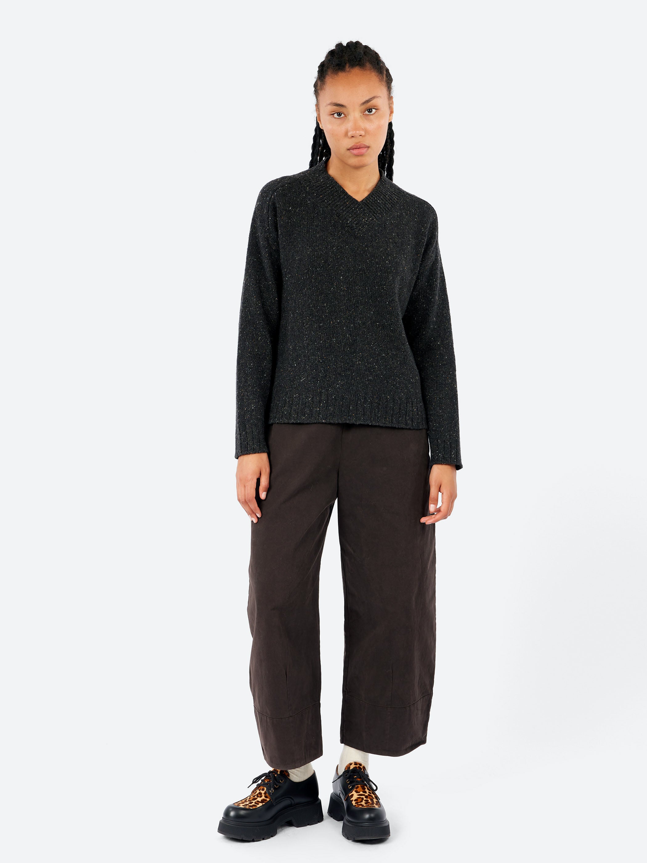 2577 V Neck Pullover