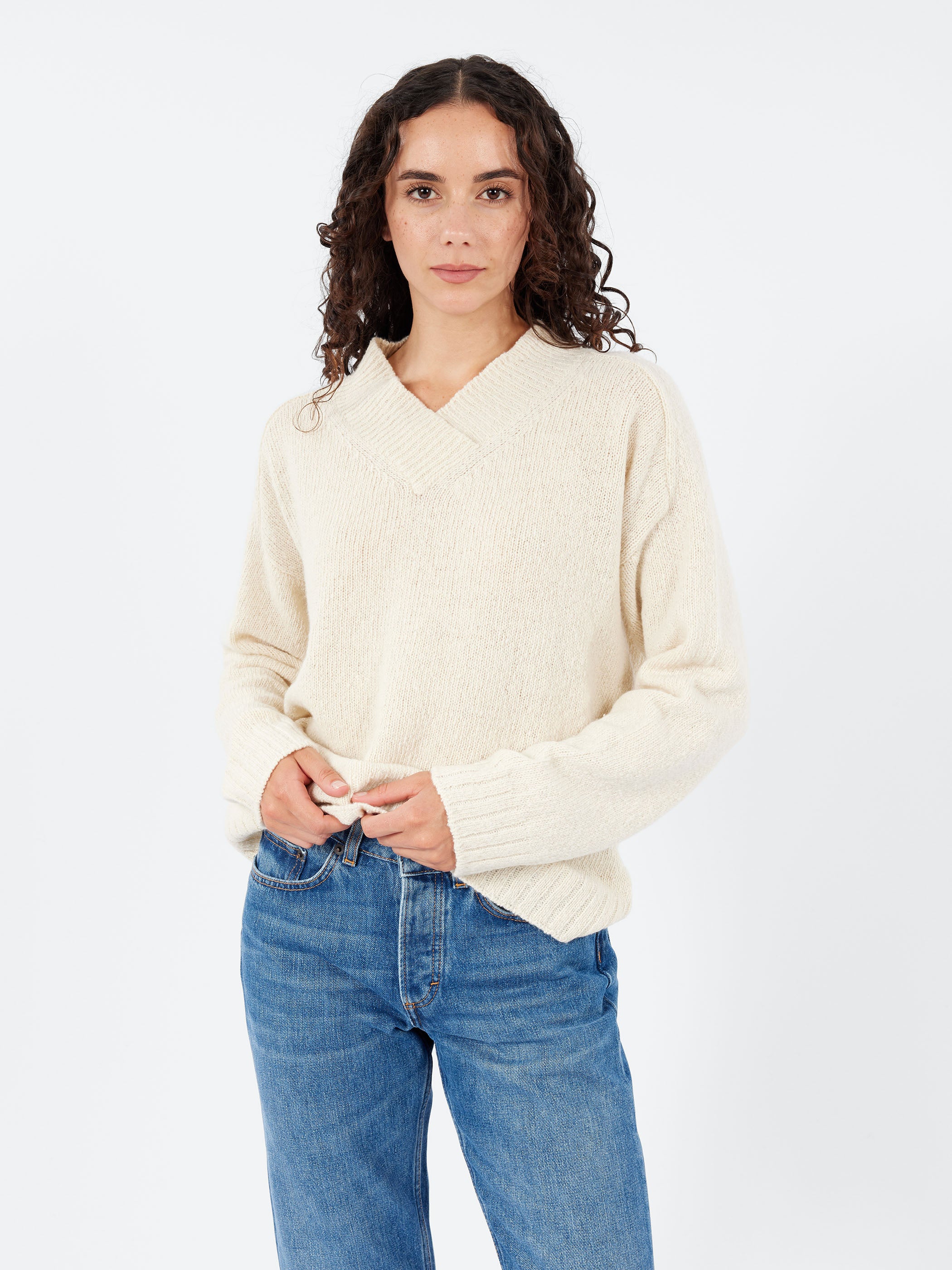 2577 V Neck Pullover
