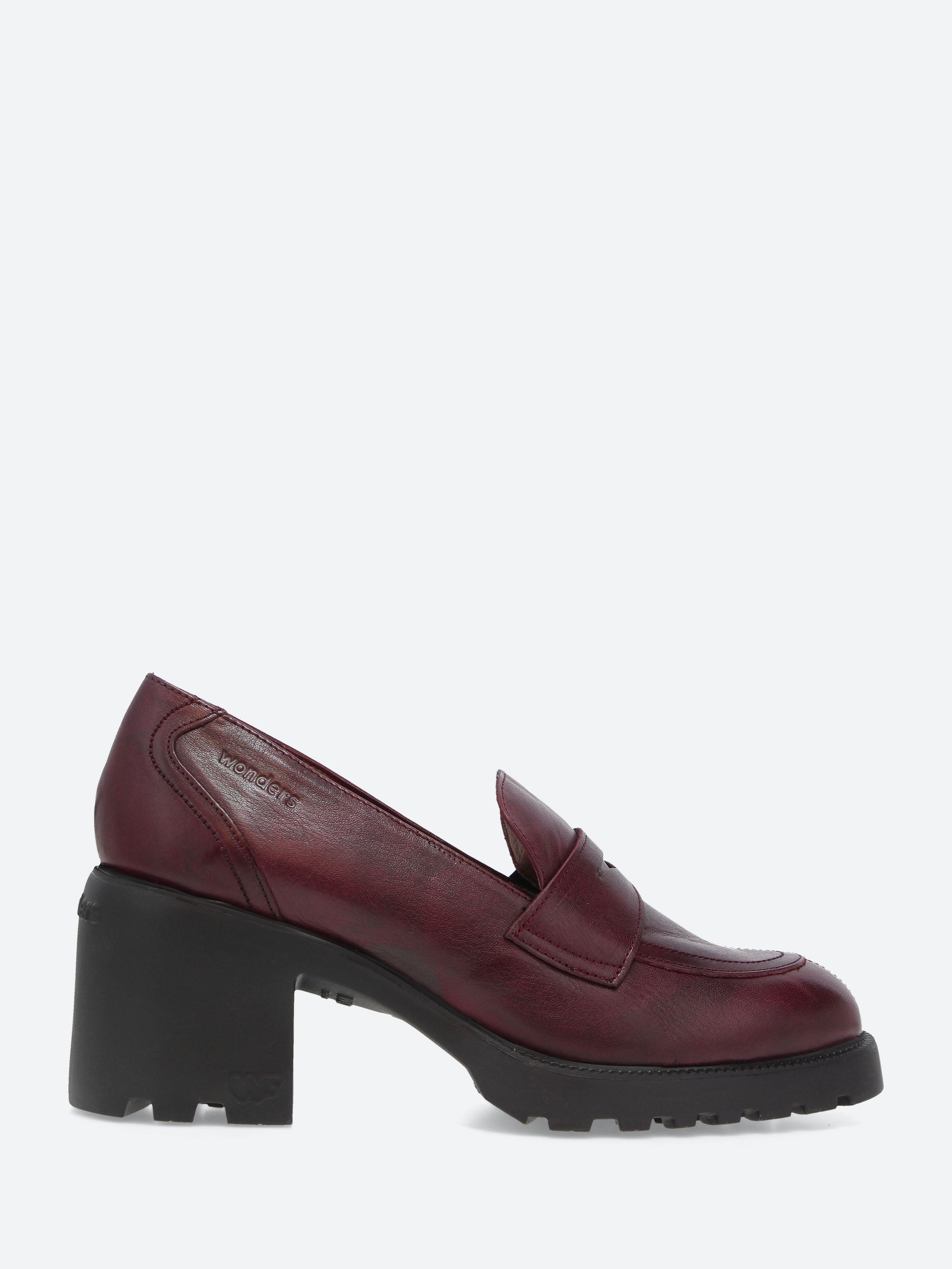 G-7201 Ilma Loafers