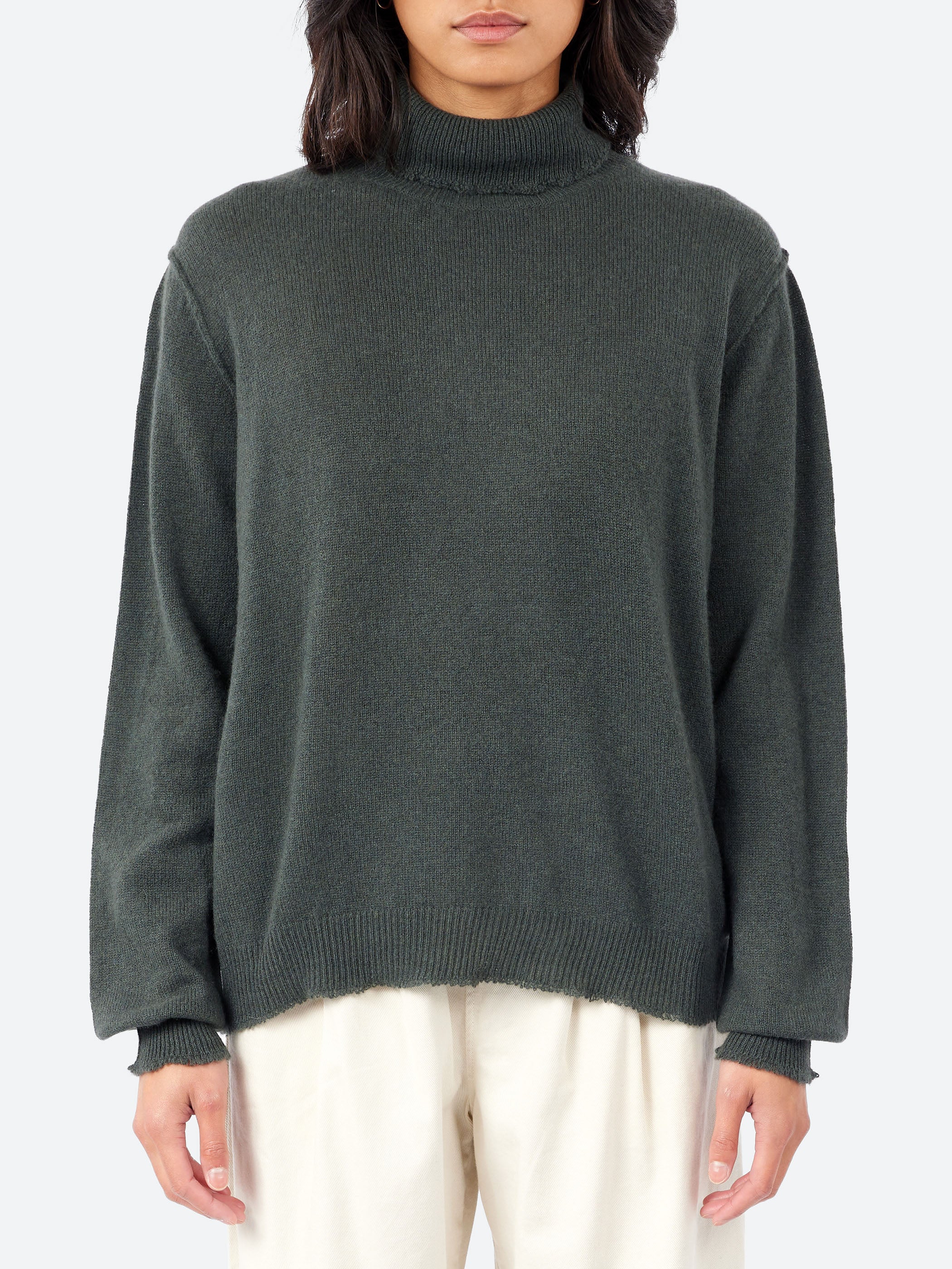 Distressed Roll Collar