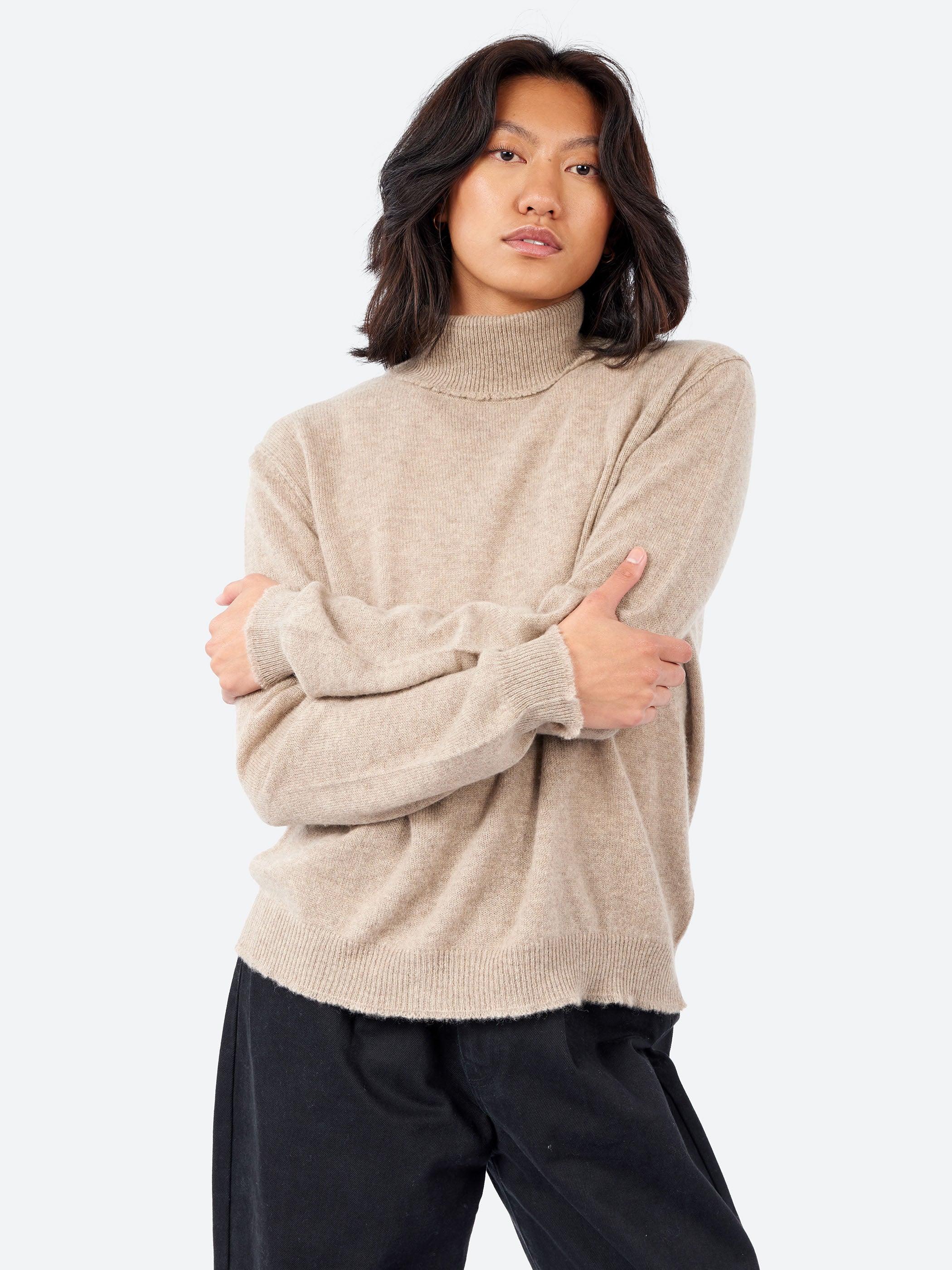 Distressed Roll Collar