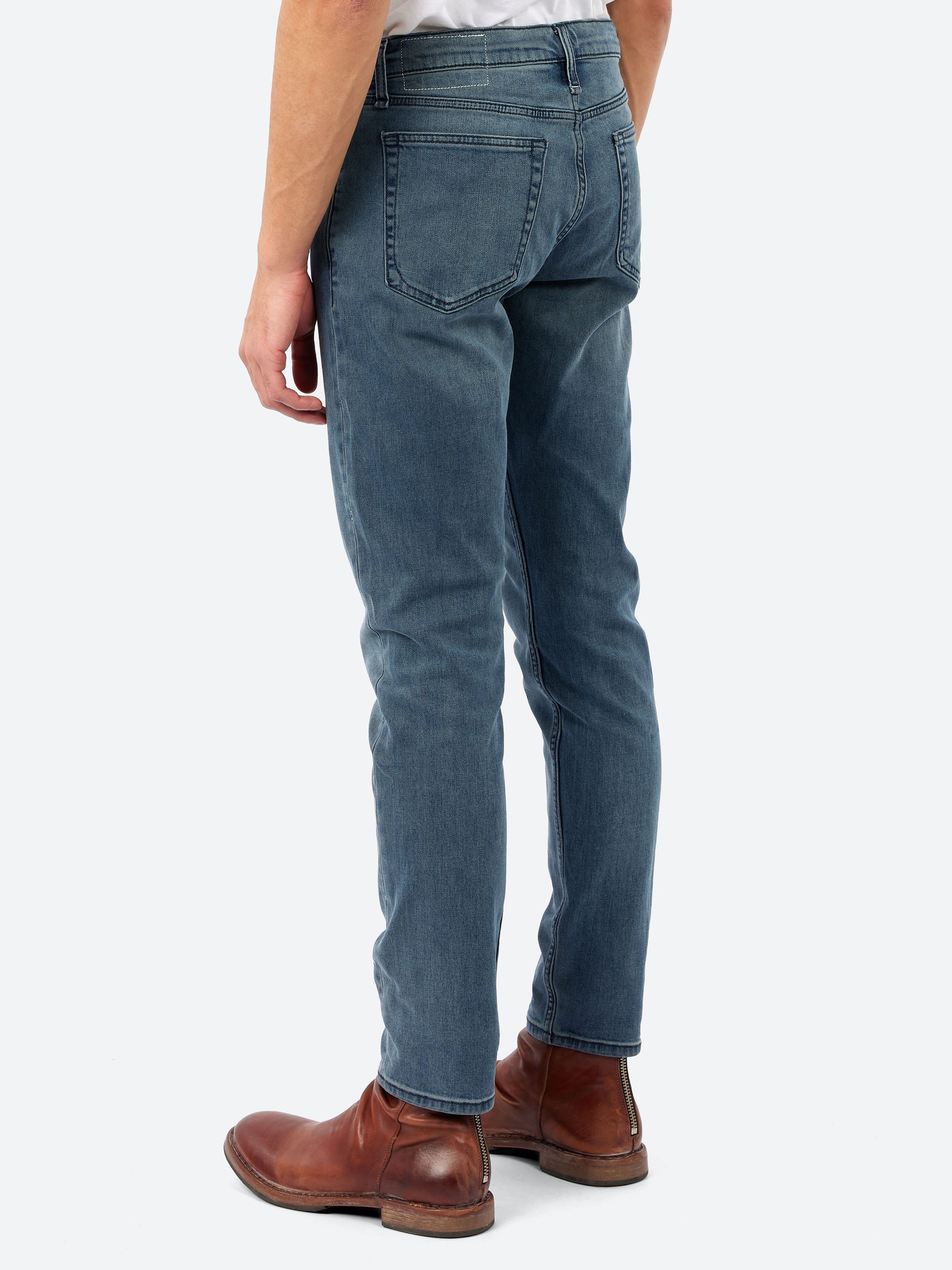 Fit 2 Authentic Stretch