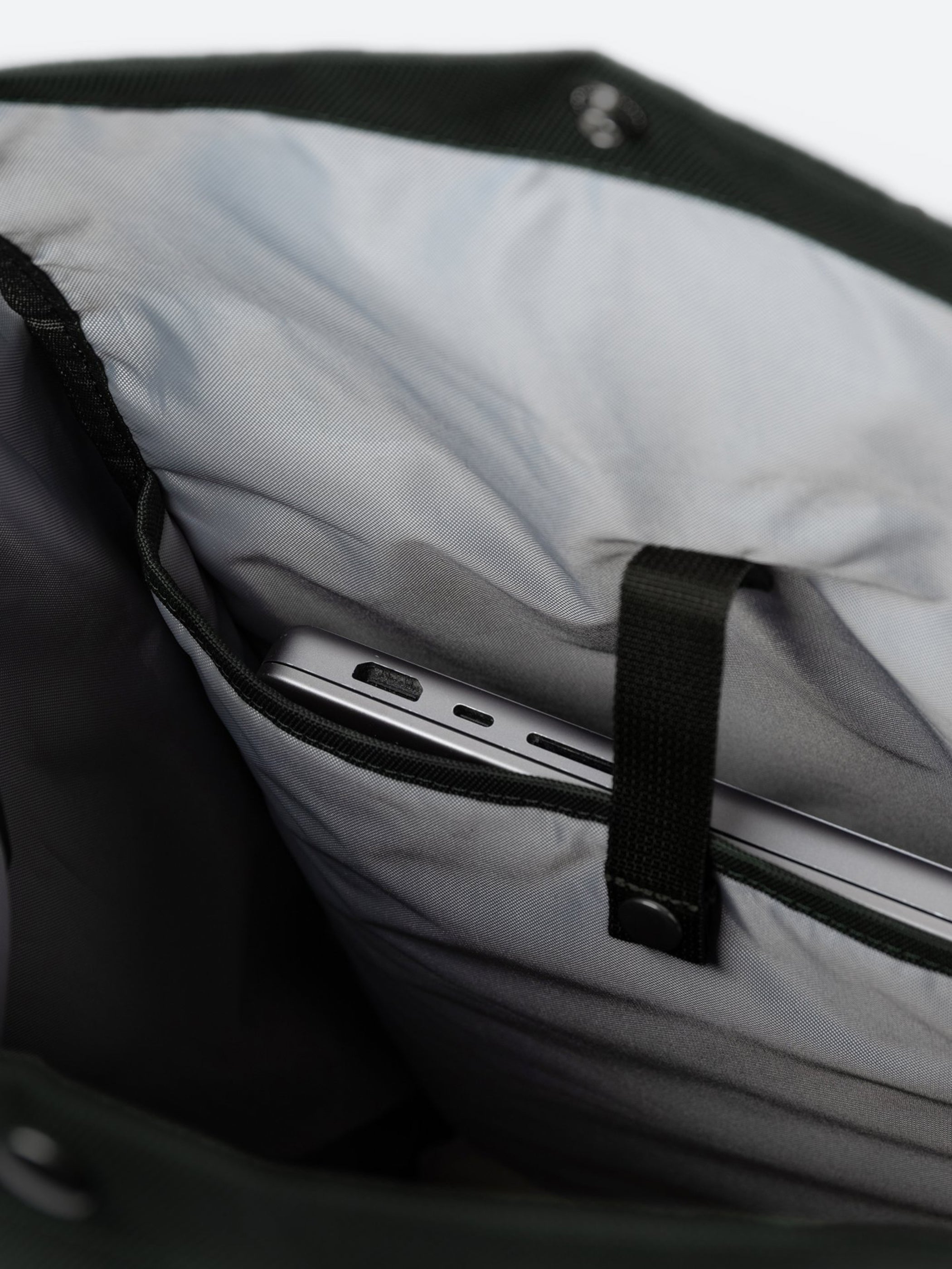 Ground Rolltop Backpack L