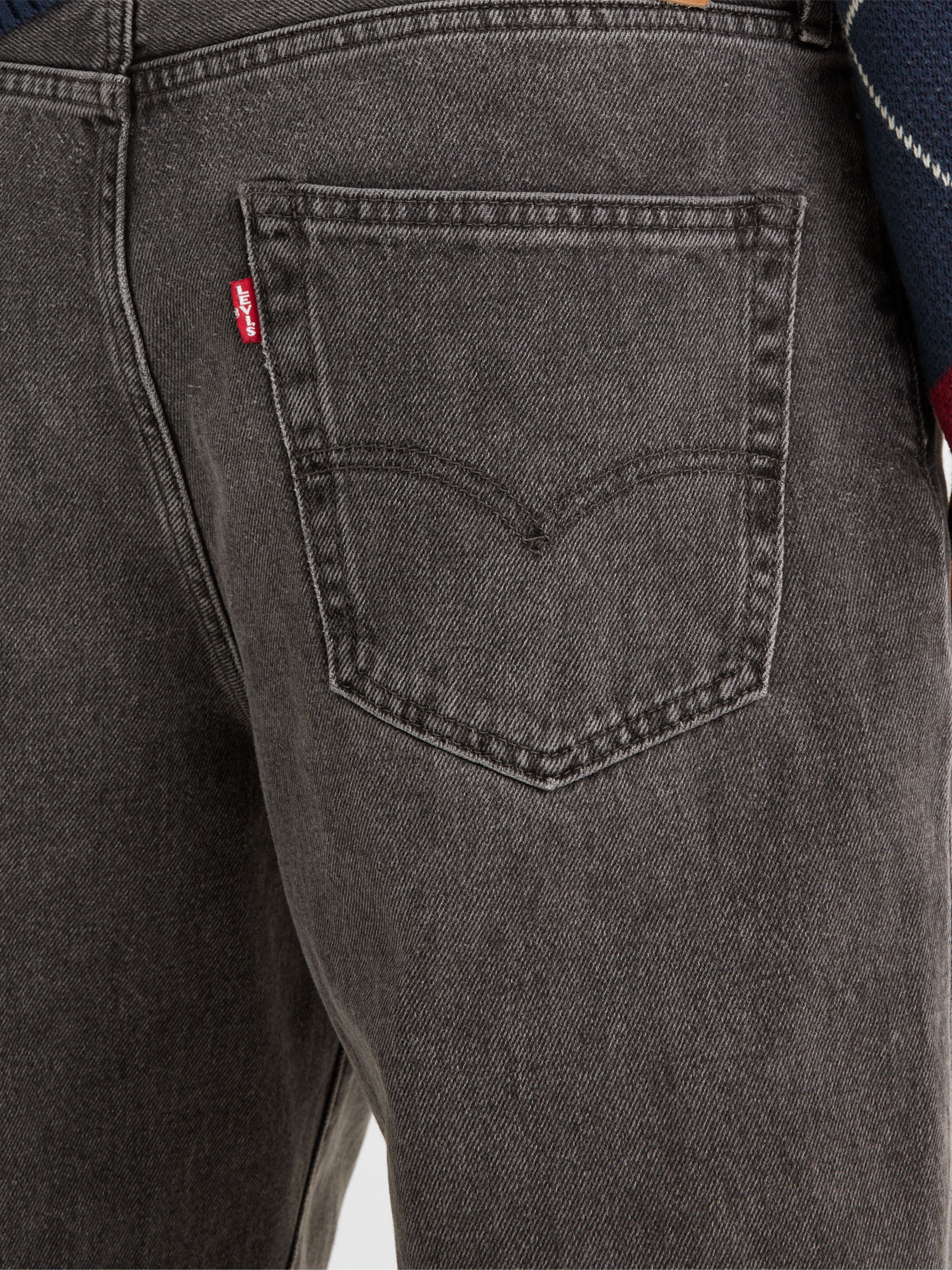 568 Loose Straight Jeans