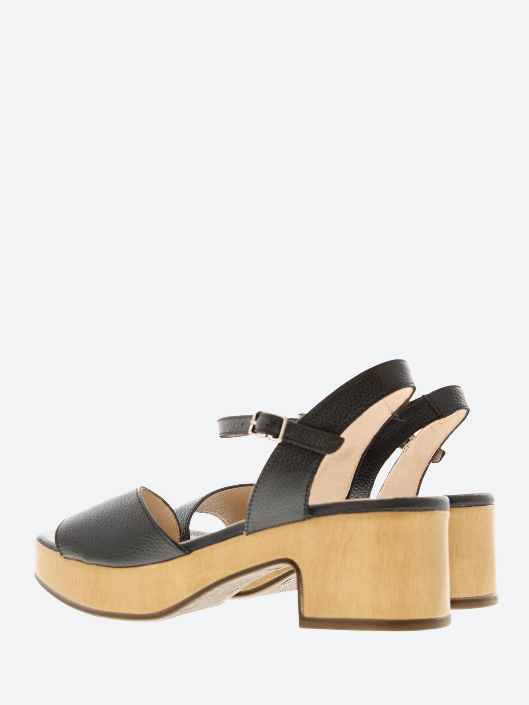 D-8802 Leather Wedge Sandal