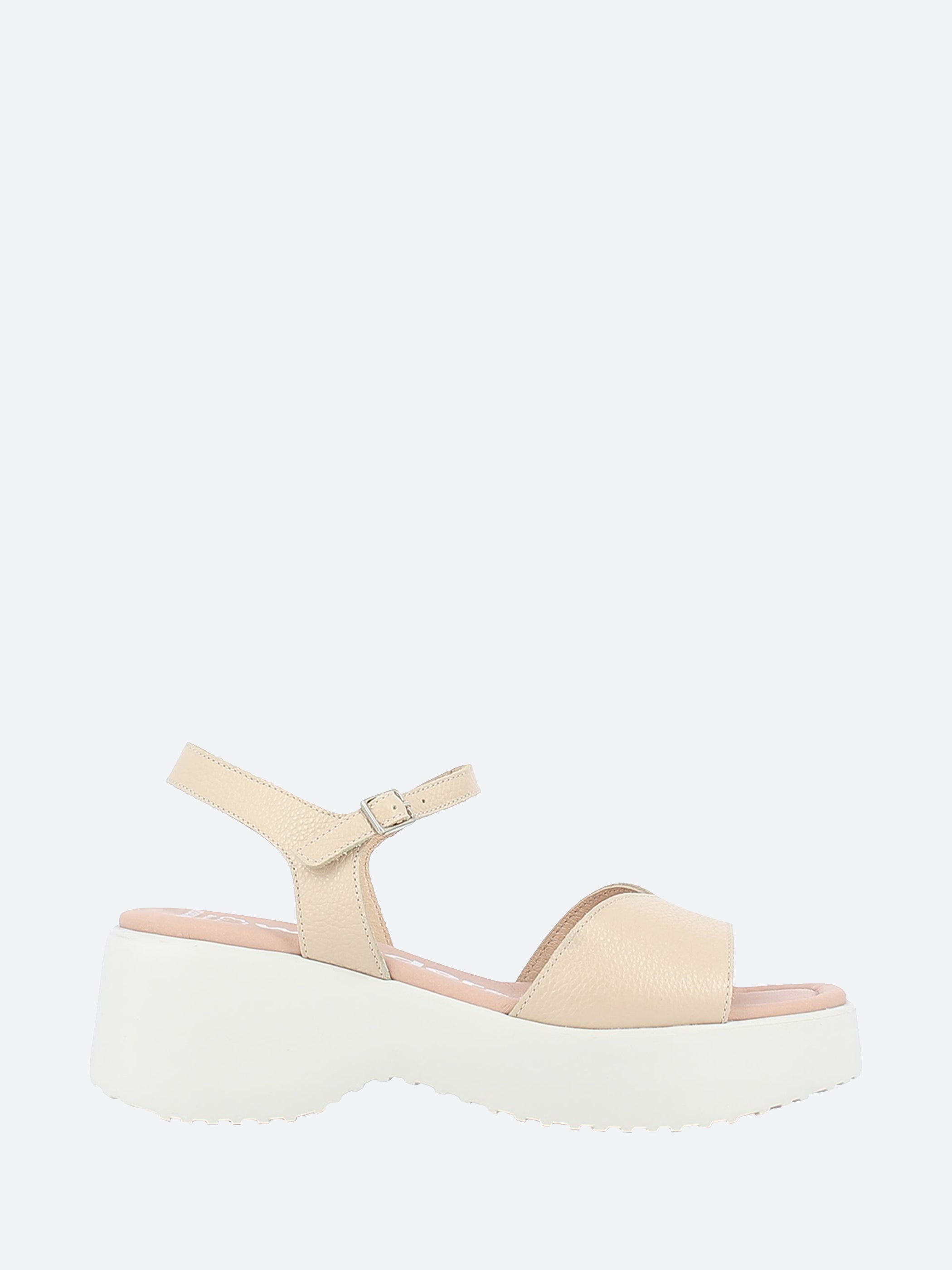 D-9707 Platform Sandal
