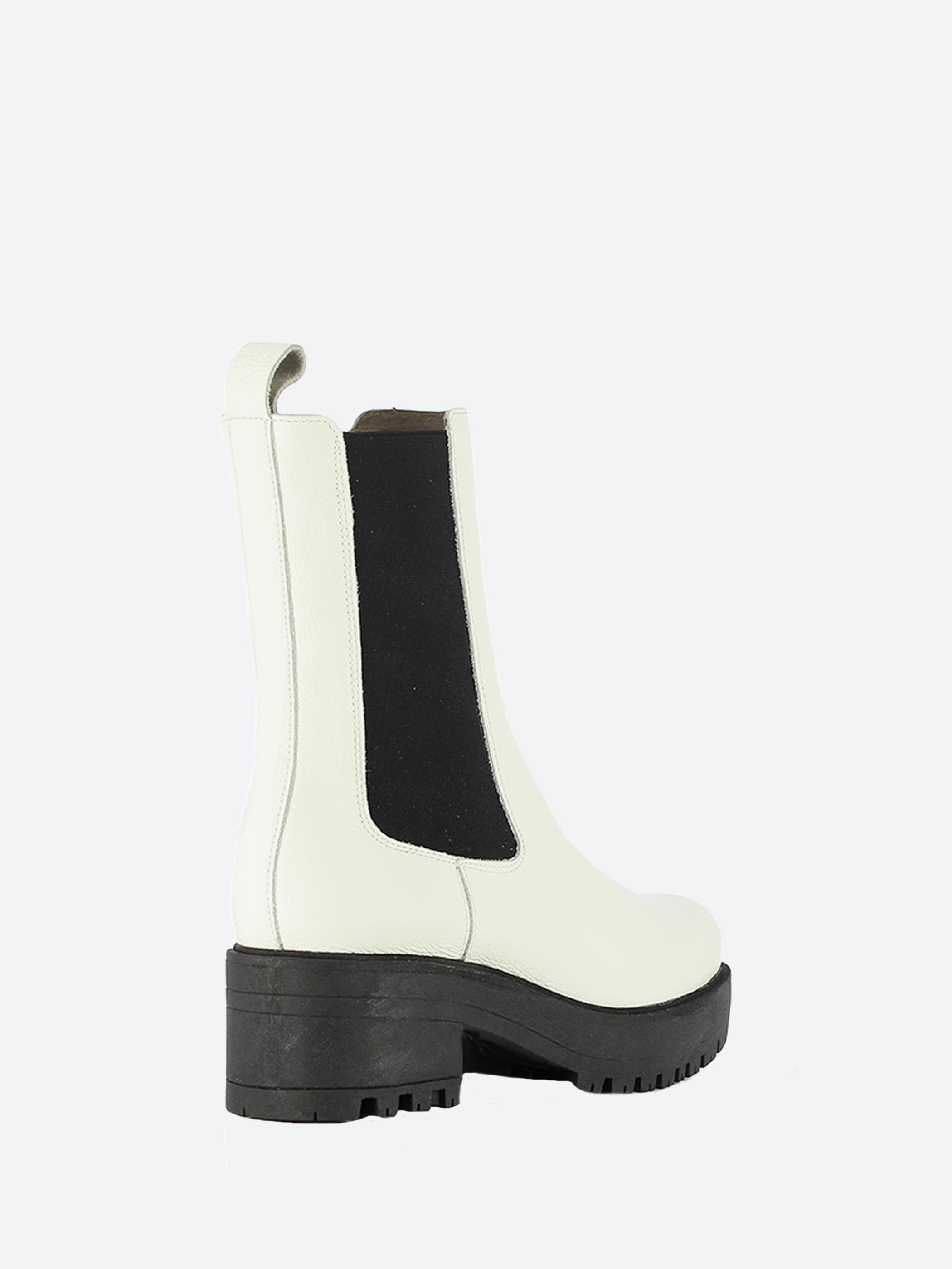 E-6114 Chelsea Boot
